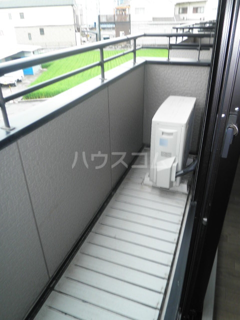 14/27 バルコニー