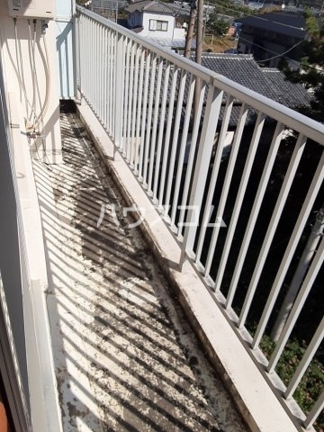 19/25 バルコニー