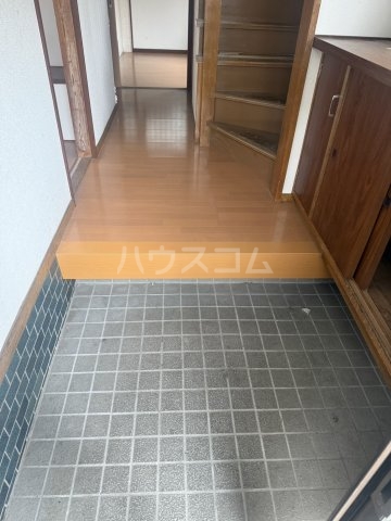 14/30 玄関