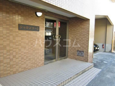 14/15 エントランス