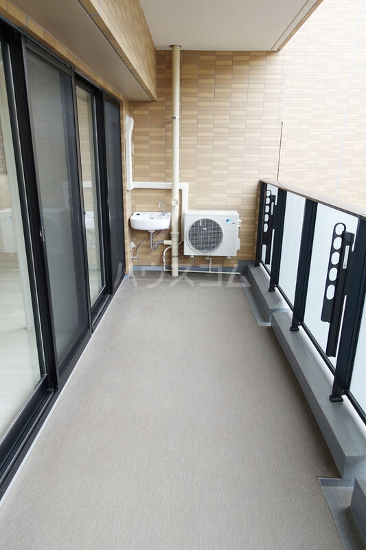 13/26 バルコニー