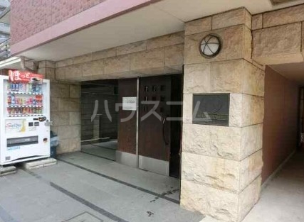 14/16 エントランス