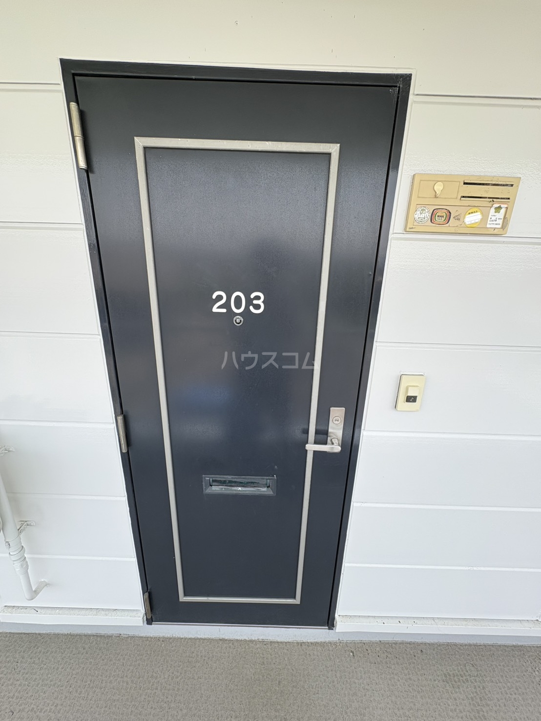 13/30 玄関