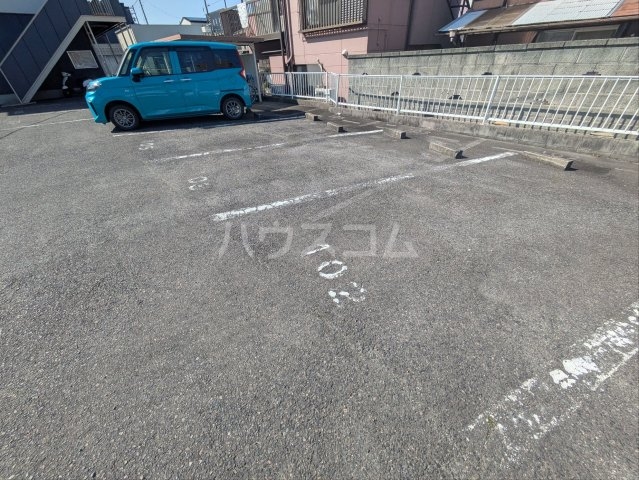21/29 駐車場