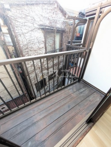 16/22 バルコニー