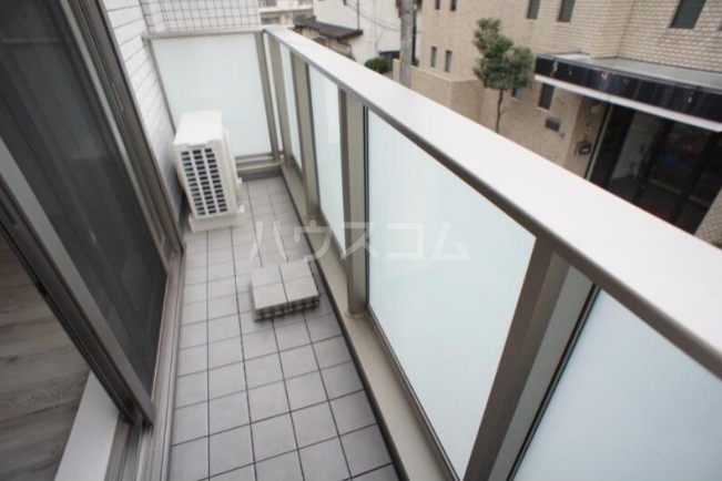 15/28 バルコニー