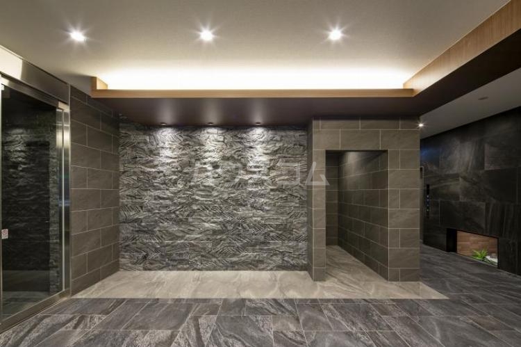 14/23 エントランス