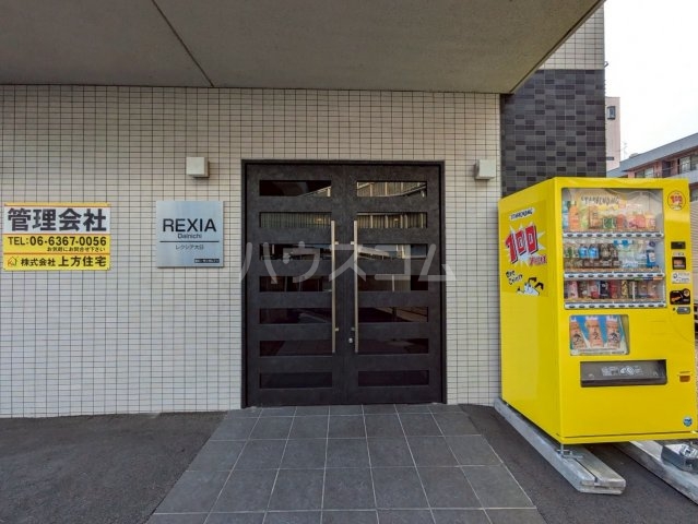 2/3 エントランス