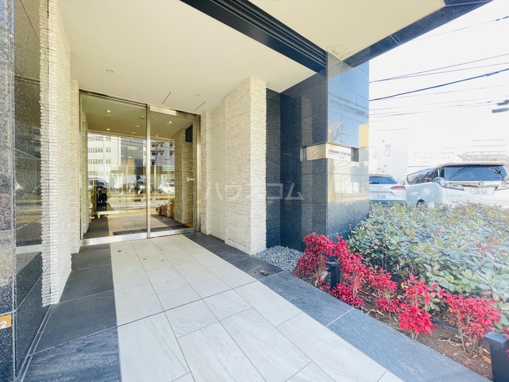 25/28 エントランス