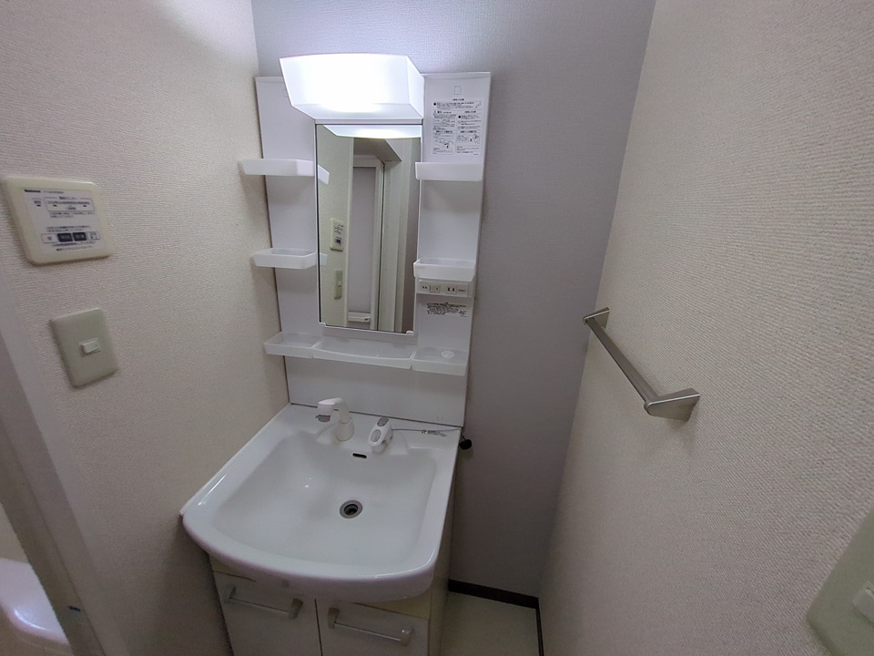 13/30 洗面