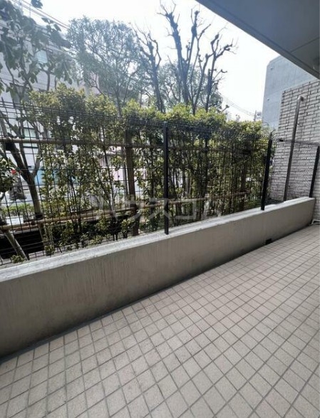 13/22 バルコニー