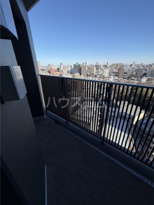 13/30 バルコニー