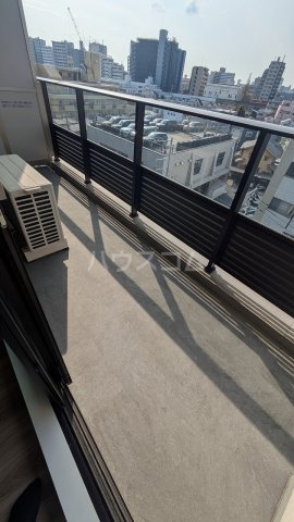 14/27 バルコニー