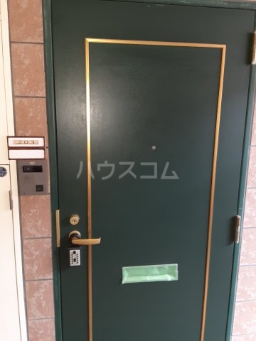 21/23 エントランス