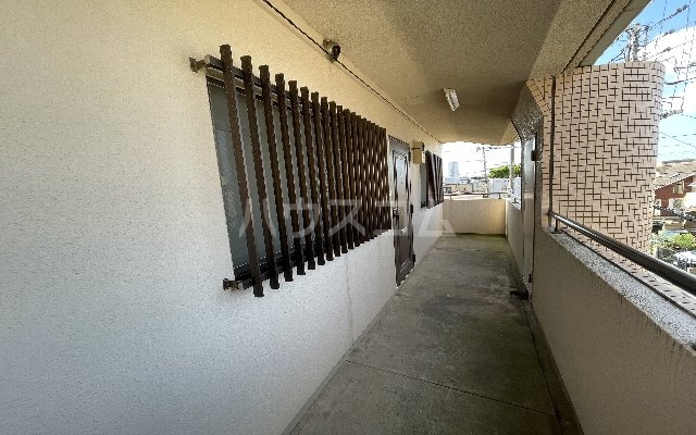 29/30 エントランス