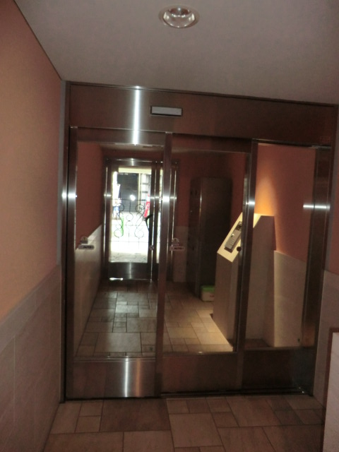 29/30 エントランス