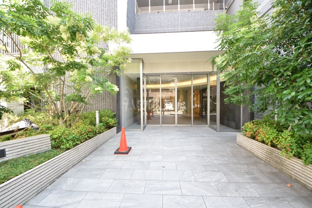 18/29 エントランス