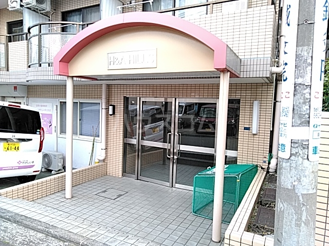 19/23 エントランス