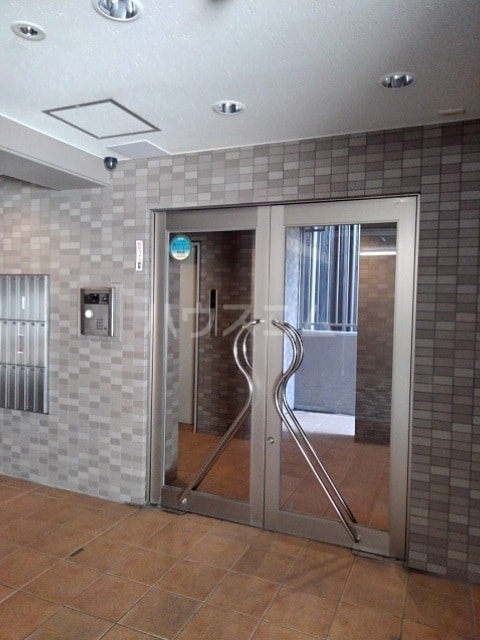 20/24 エントランス