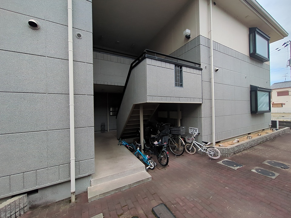 20/22 エントランス