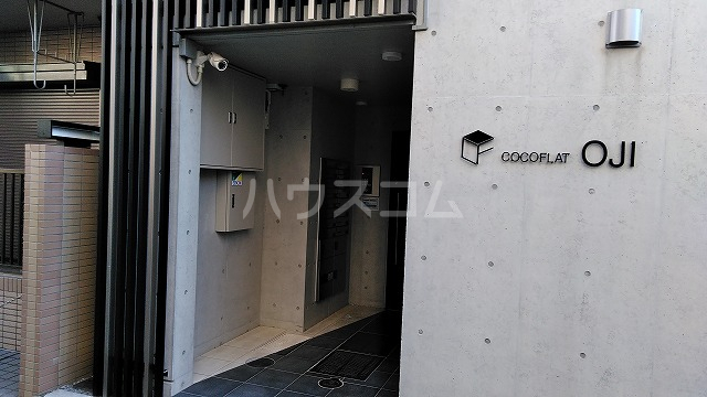 24/28 エントランス