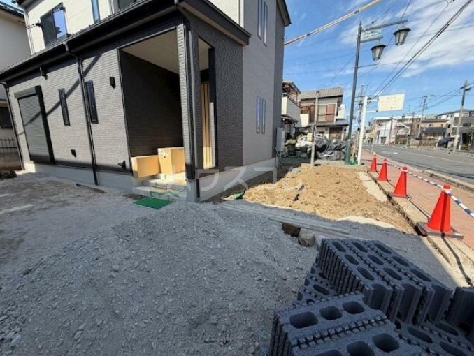 22/30 エントランス