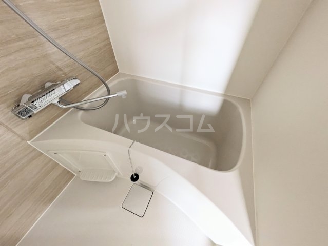13/30 浴室