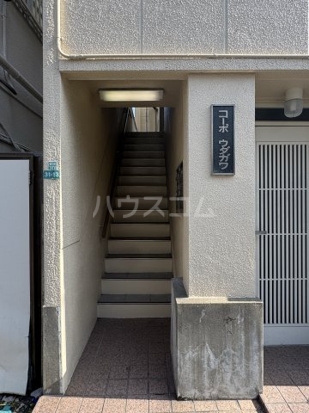 14/16 エントランス