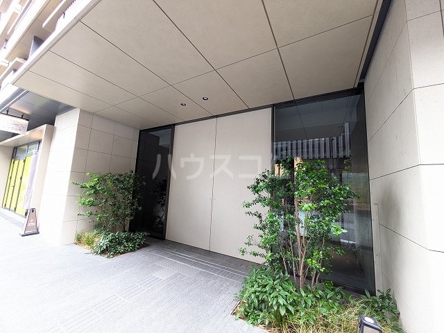 17/27 エントランス