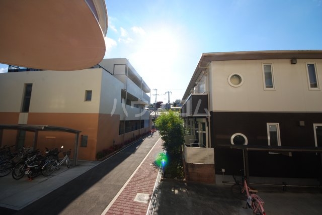 19/26 エントランス