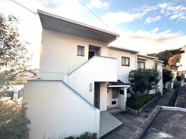 14/19 エントランス