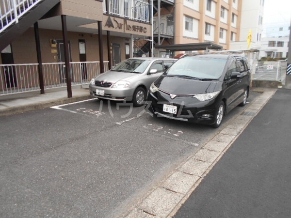 22/29 駐車場