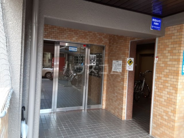 7/11 エントランス