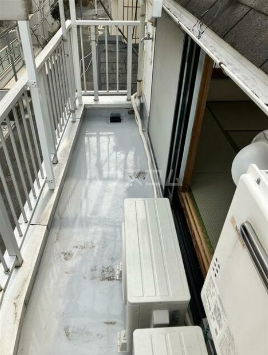 16/19 バルコニー