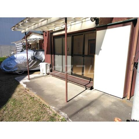 16/20 エントランス