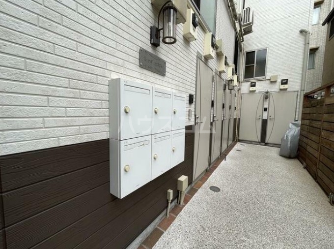 15/20 エントランス