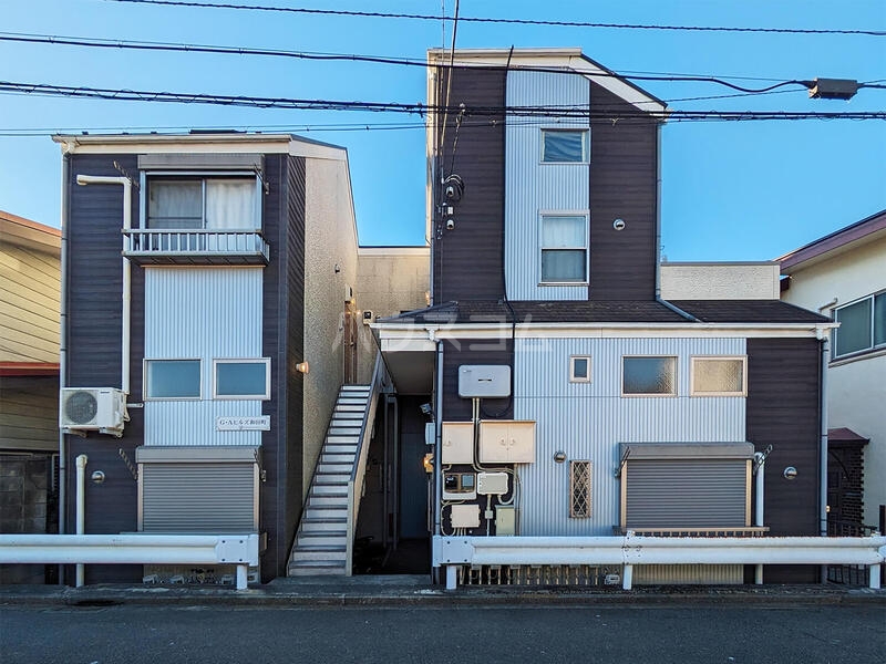 21/21 エントランス