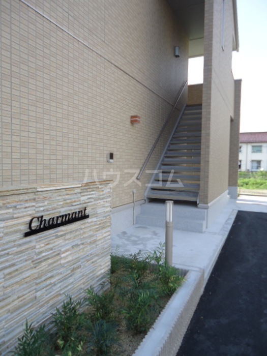 19/28 エントランス