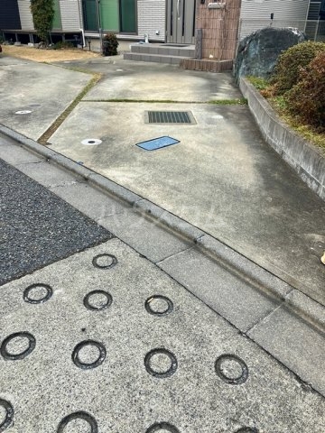 14/14 駐車場