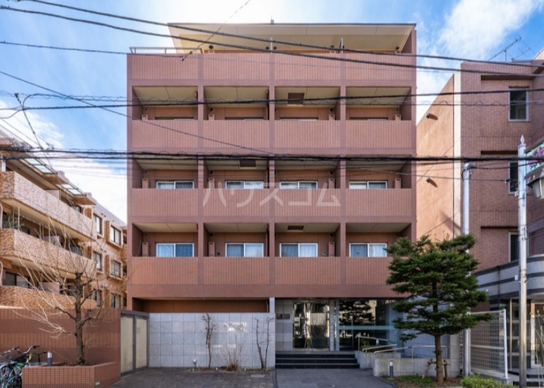 8/10 エントランス