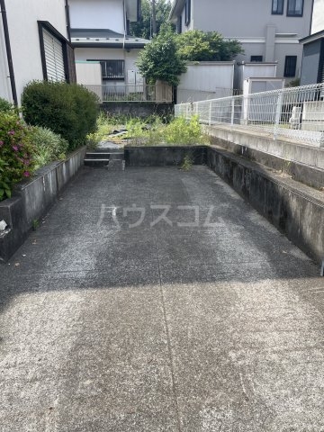 16/25 駐車場