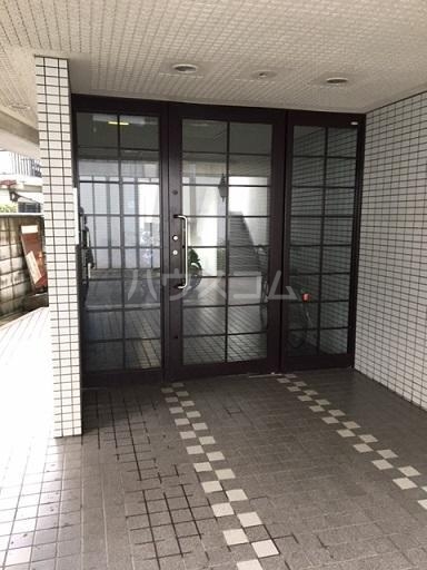 13/23 エントランス