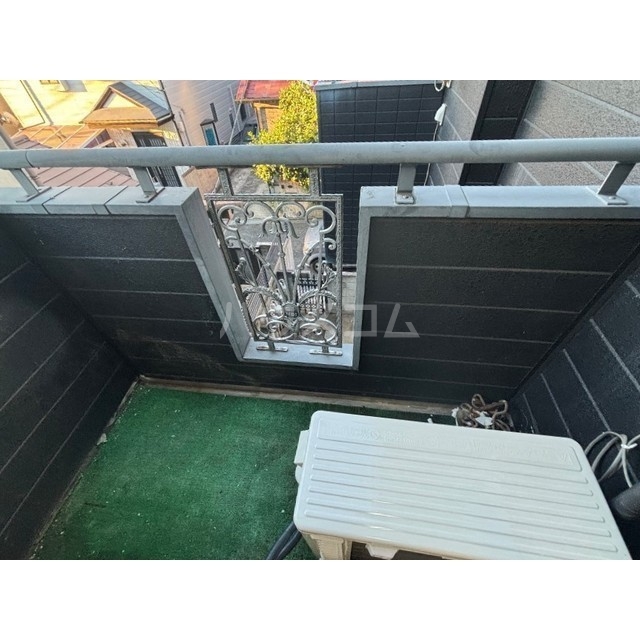 18/28 バルコニー