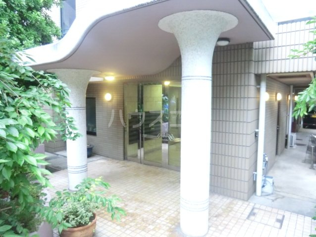 16/24 エントランス