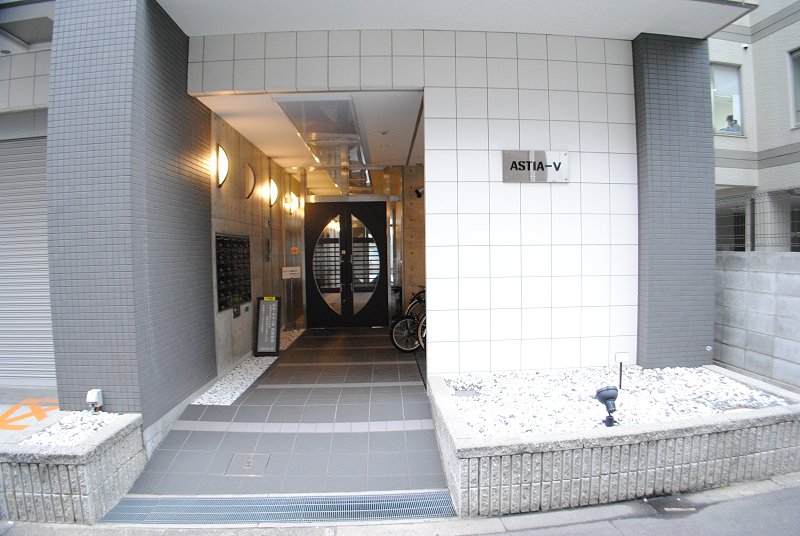 16/26 エントランス