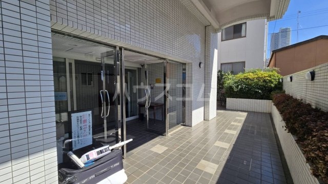 29/30 エントランス