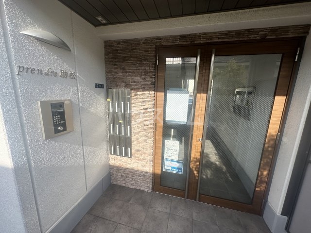 19/25 エントランス