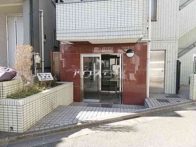 19/20 エントランス