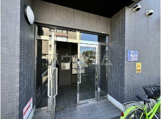 17/24 エントランス