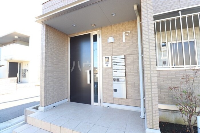 15/18 エントランス